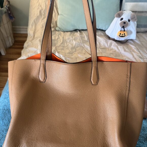 Tory Burch Large Tote & Wristlet - Picture 3 of 4